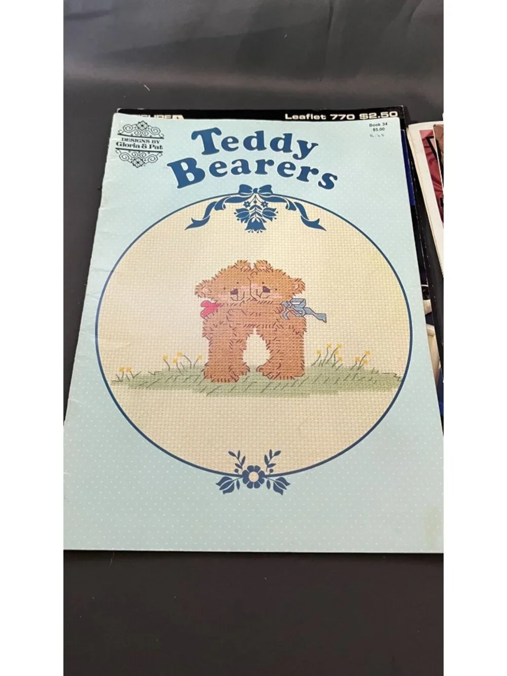 10 Leisure Arts Cross-Stitch Book Lot - Animal Seasonal & Baby